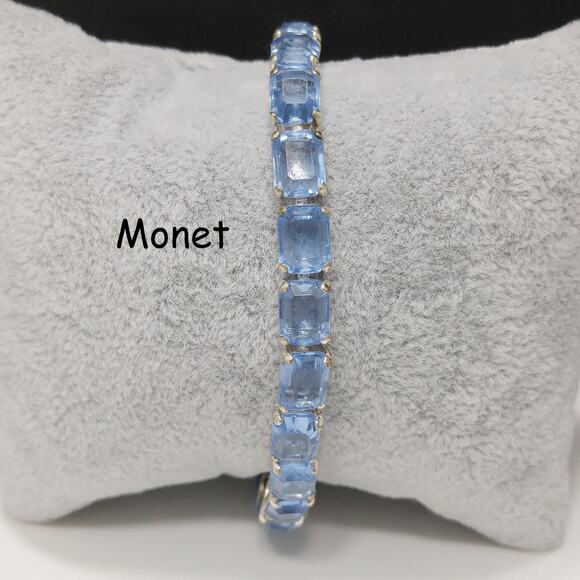 Vintage Monet Light Blue Lucite Rhinestone Bracelet, Rhodium Plated - Picture 1 of 10
